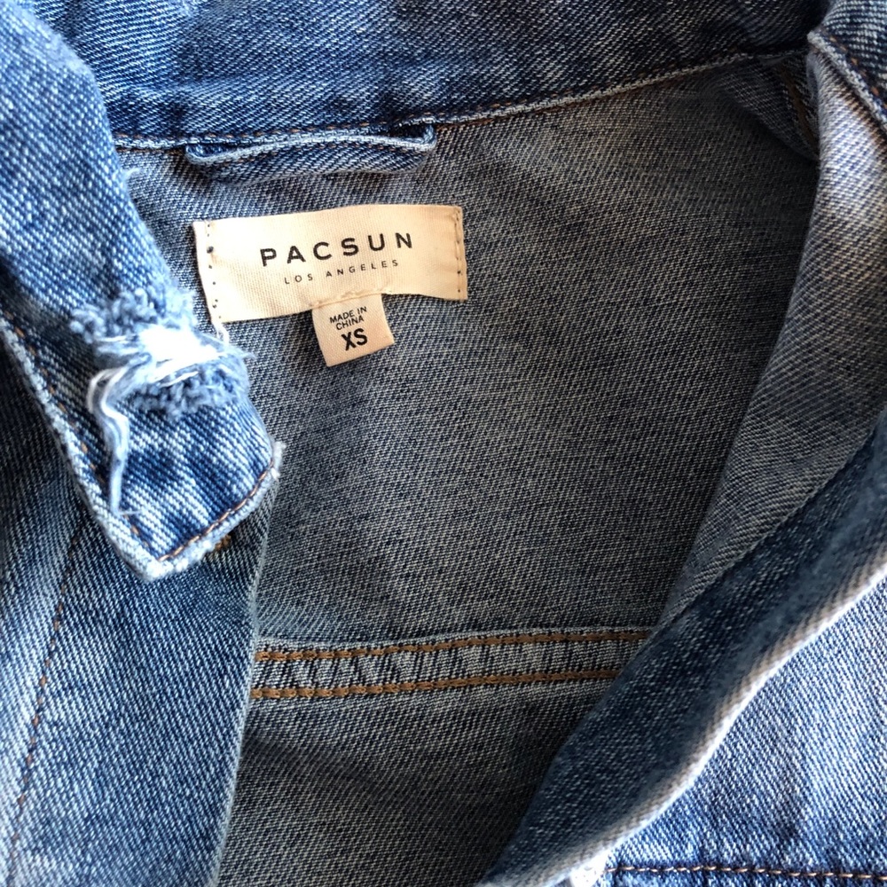Denim jacket - Picture 2 of 3